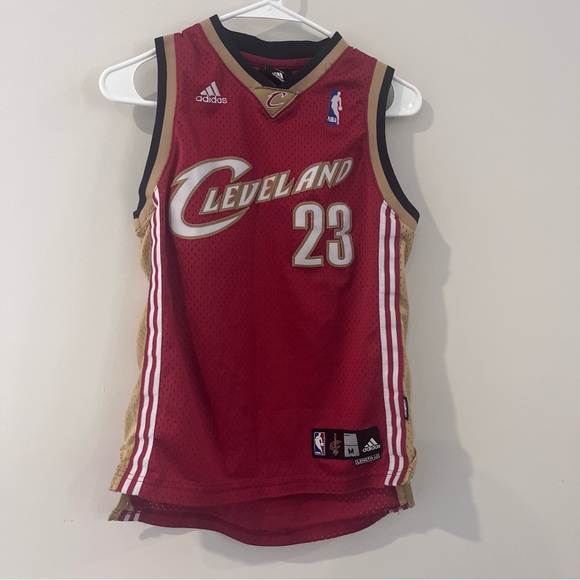 lebron james cleveland throwback jersey